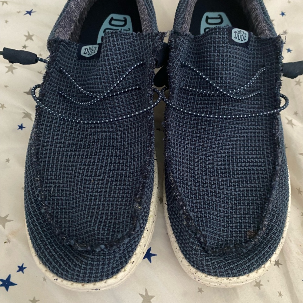 brand new blue and white hey dudes size 12